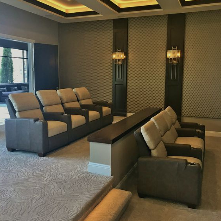 image of Recliner sofa 